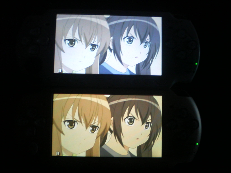 Illustration for article titled Let's Compare PSP 3000 (Again!)